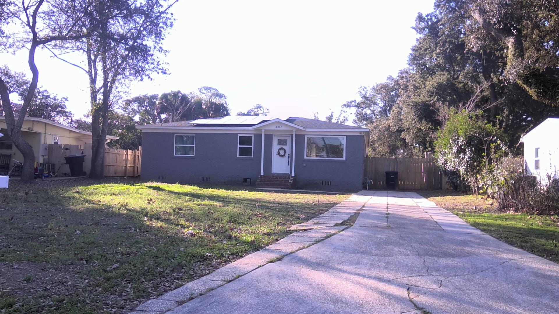 Single family at 1007 E FISHER ST, Escambia County FL — foreclosure auction