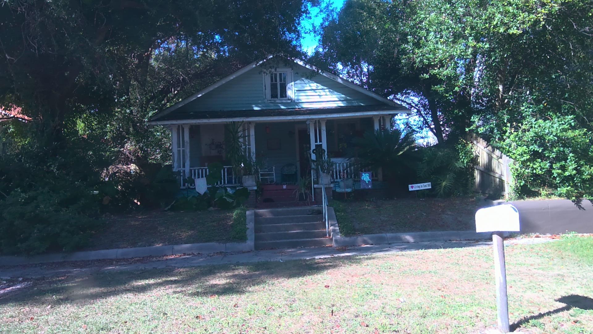 Single family at 1004 E JACKSON ST, Escambia County FL — foreclosure auction