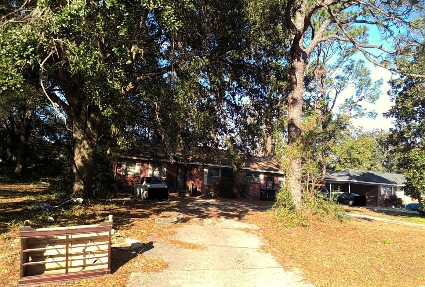 Single family at 4019 N 8TH AVE, Escambia County FL — foreclosure auction