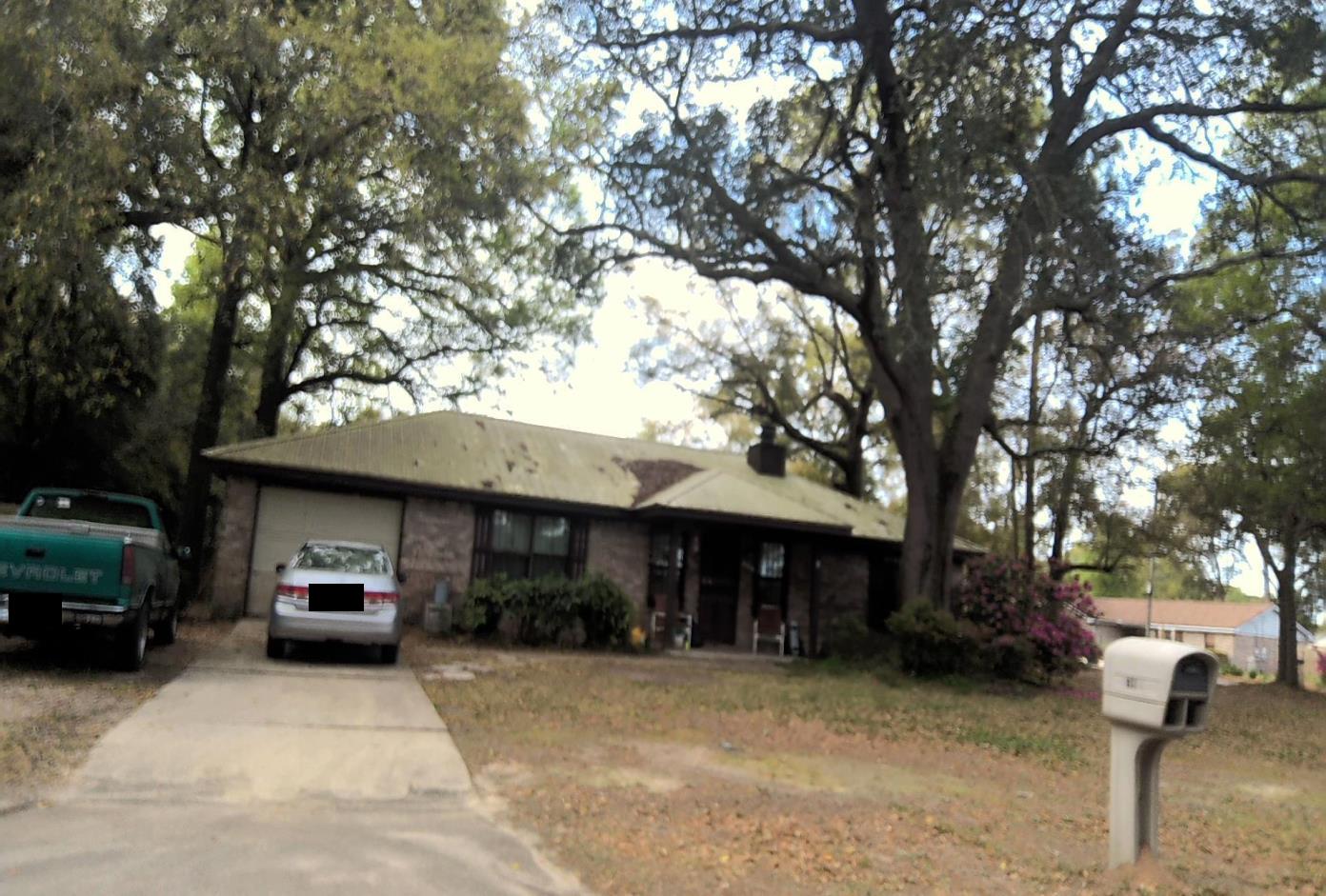 Single family at 921 CANDLESTICK DR, Pensacola FL — foreclosure auction