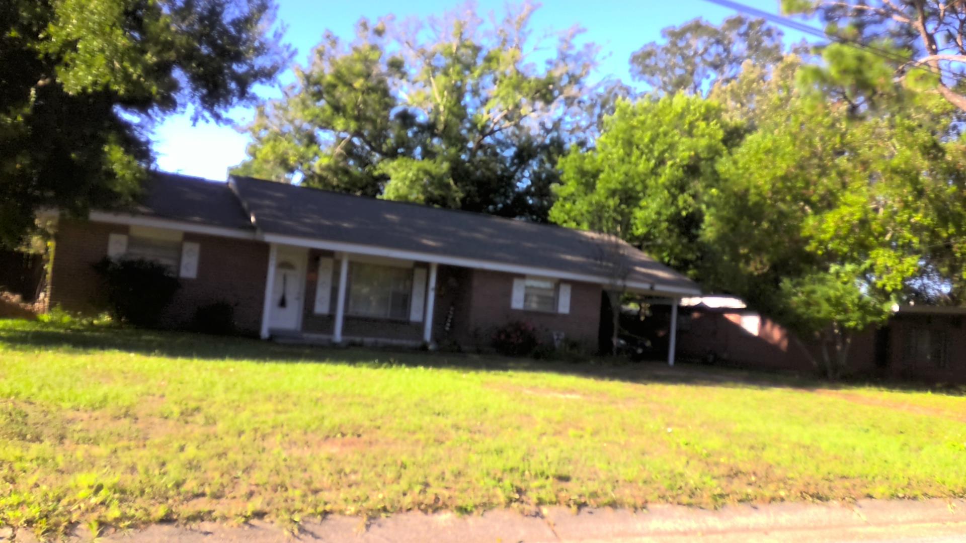 Single family at 3845 TOM LANE DR, Escambia County FL — foreclosure auction