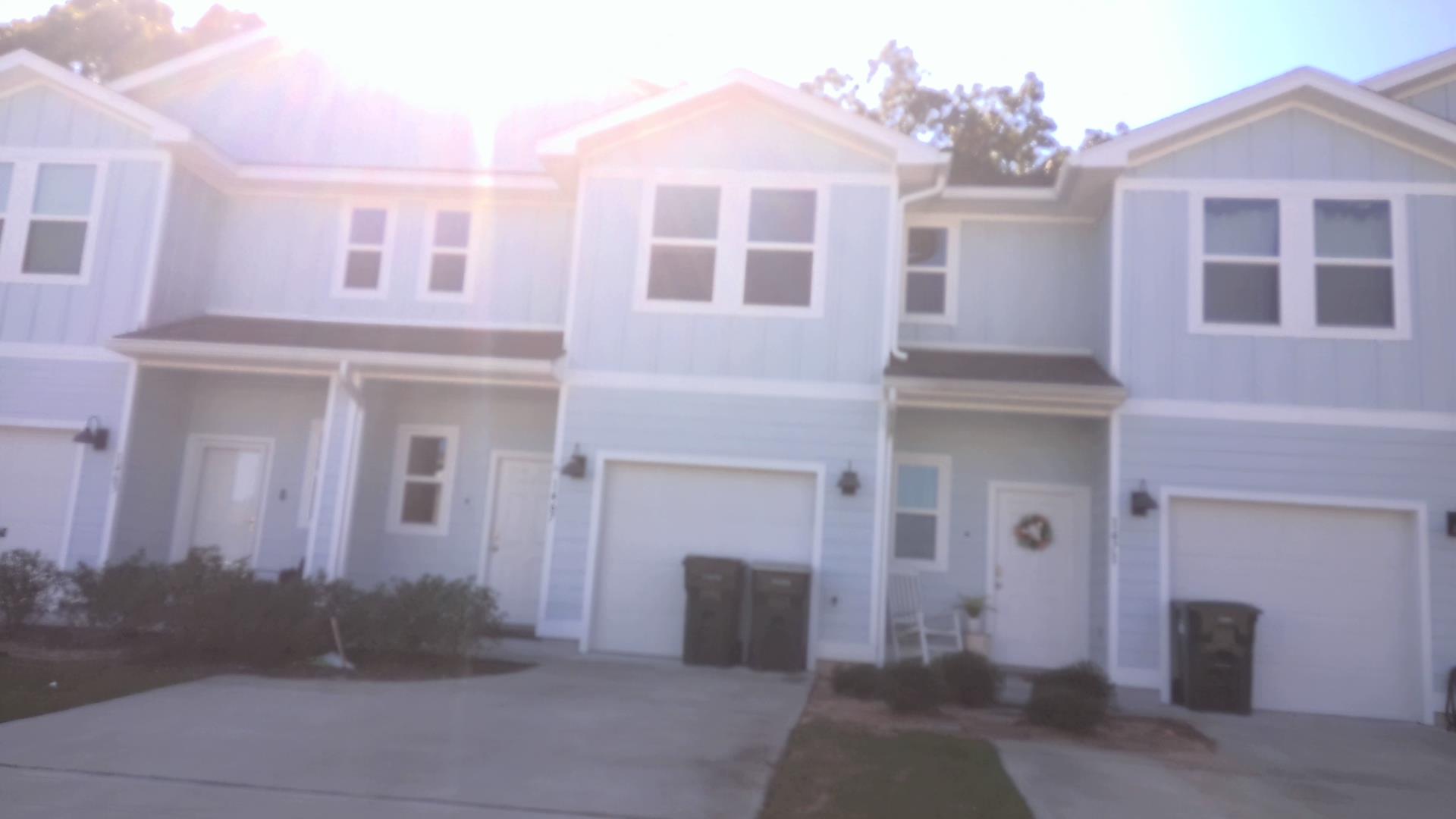 Single family at 1467 IROQUOIS CT, Pensacola FL — foreclosure auction