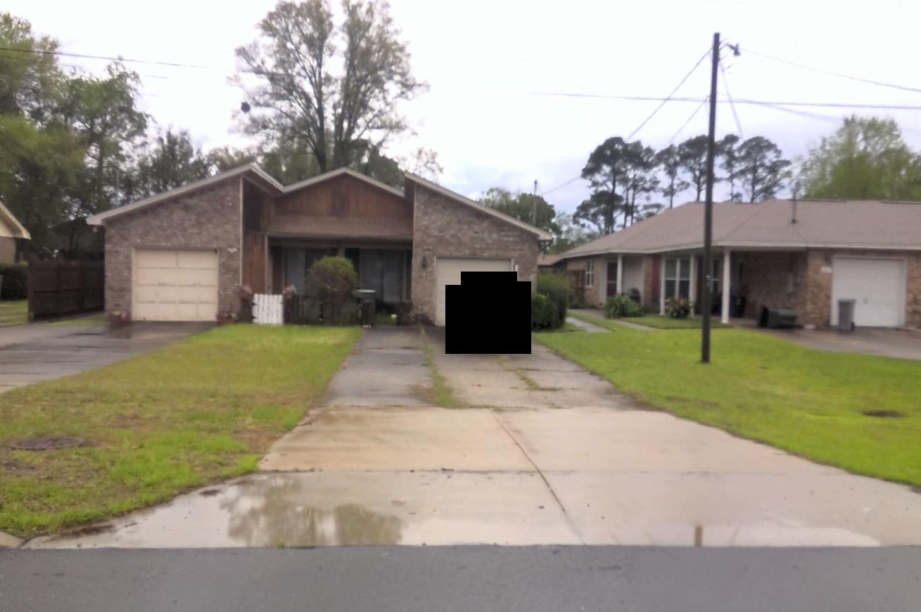 Single family at 6727 LAKE JOANNE DR, Escambia County FL — foreclosure auction