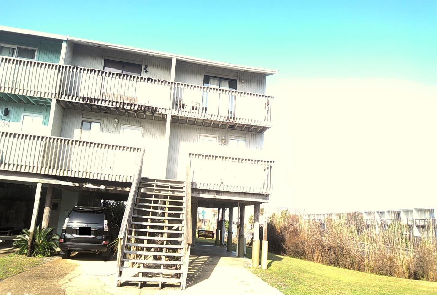 Single family at 30 CALLE TRAVIESA, Escambia County FL — foreclosure auction