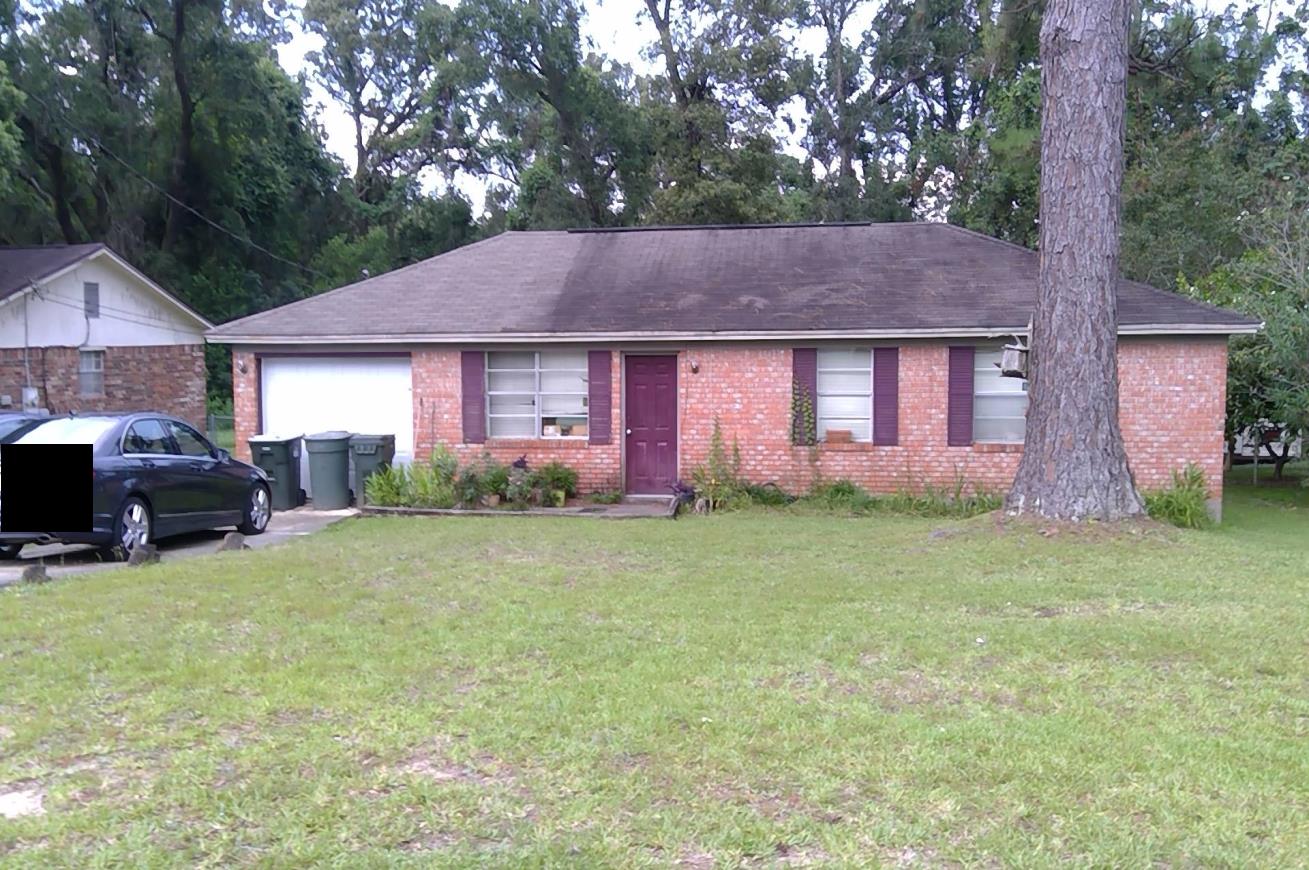 Single family at 5711 SCOTLAND RD, Pensacola FL — foreclosure auction