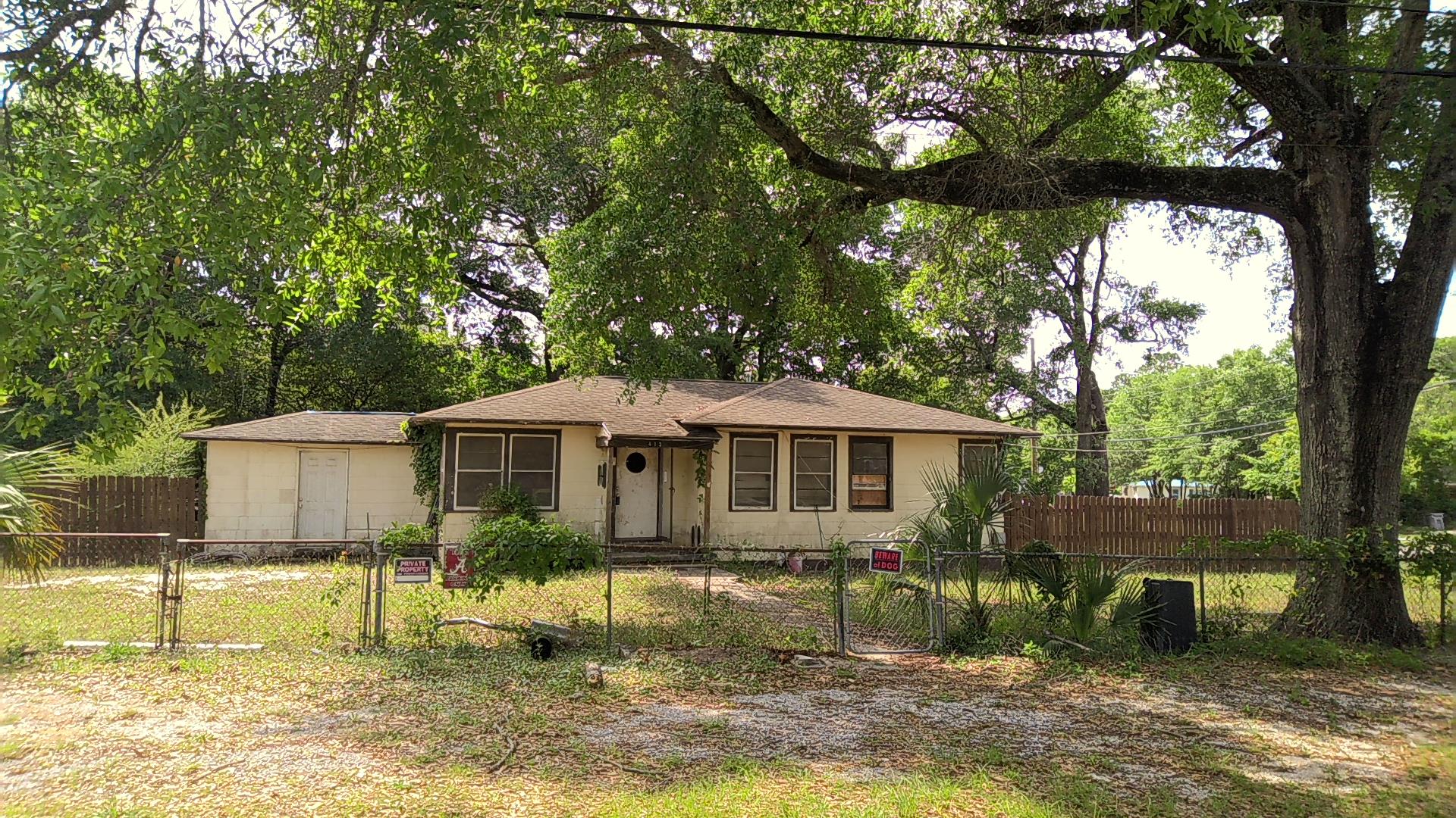 Single family at 413 FRISCO RD, Escambia County FL — foreclosure auction
