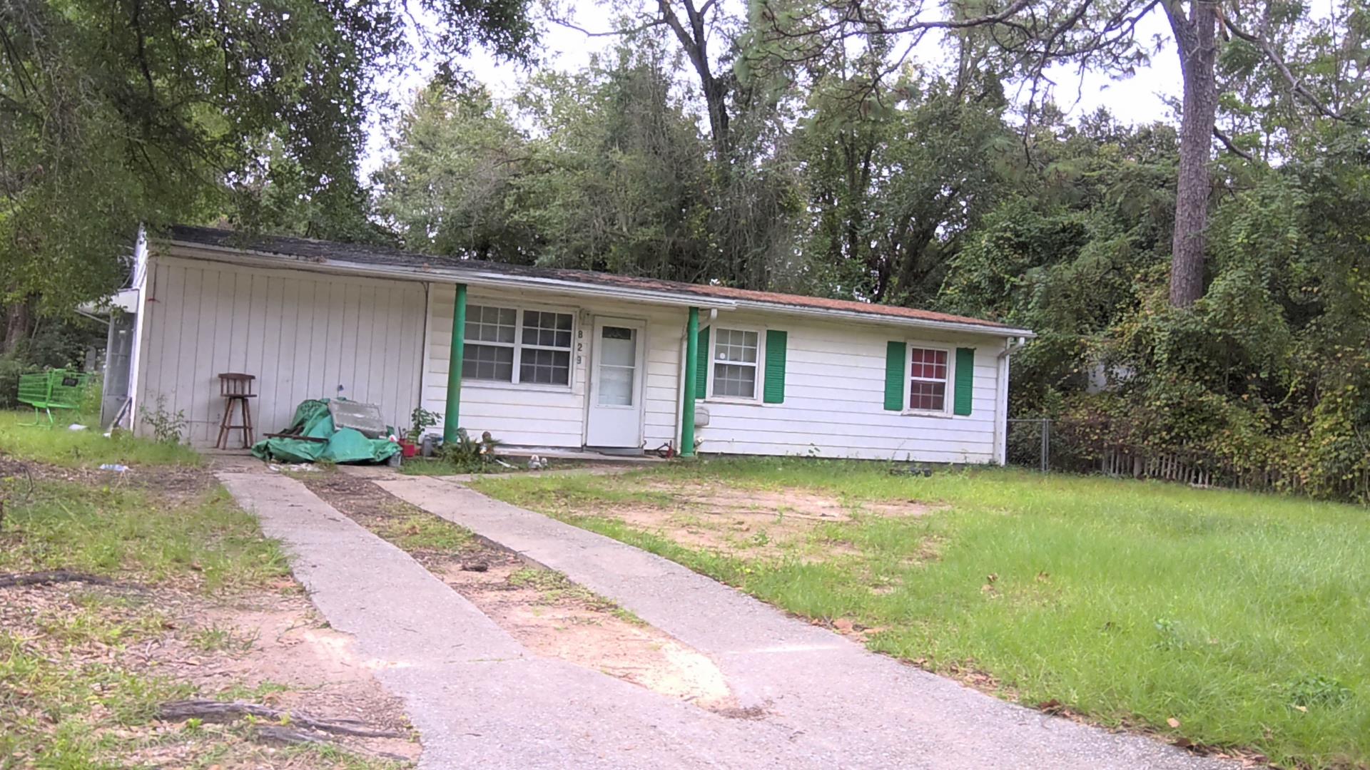 Single family at 829 LUCERNE AVE, Escambia County FL — foreclosure auction