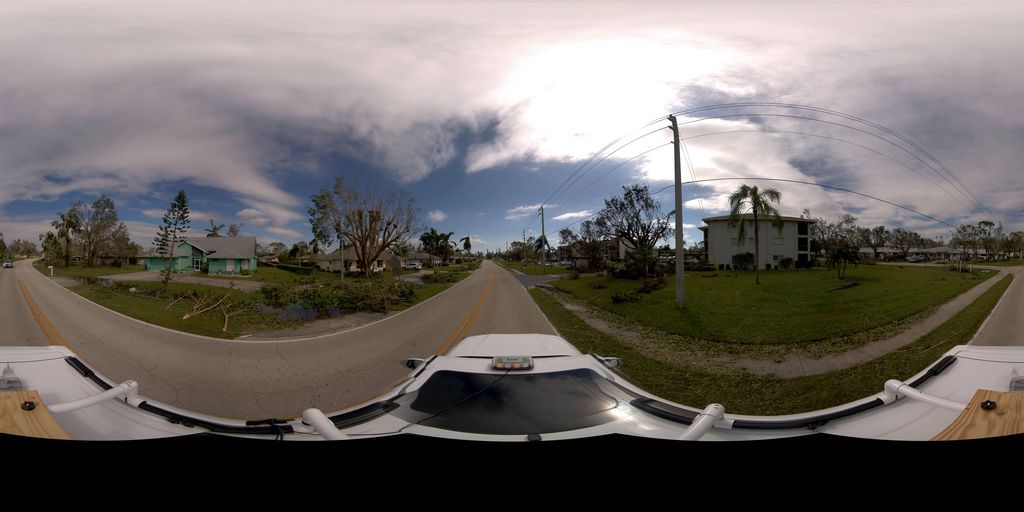 Street-level photo near 2100 BARKELEY LN 14