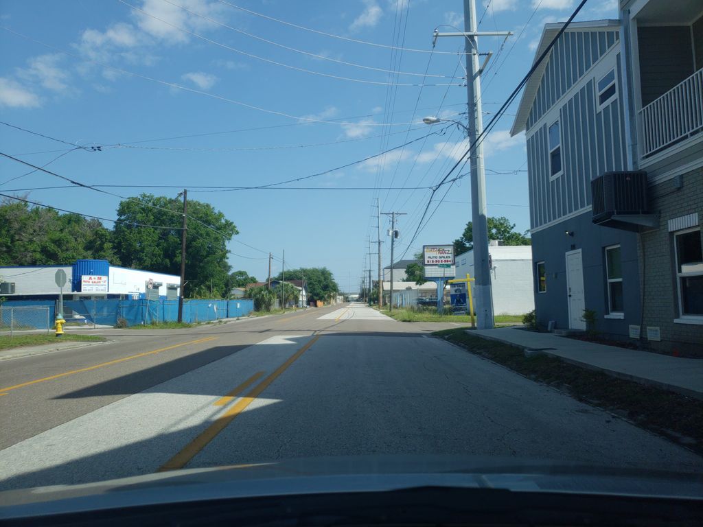 Street-level photo near 718 S 22ND ST