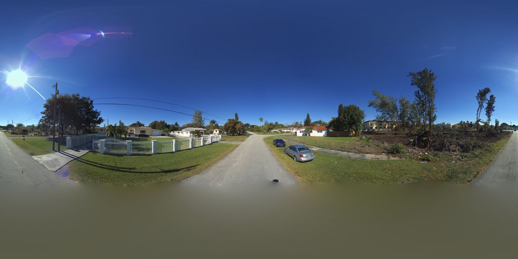 Street-level photo near 250 N BISCAYNE RIVER DR