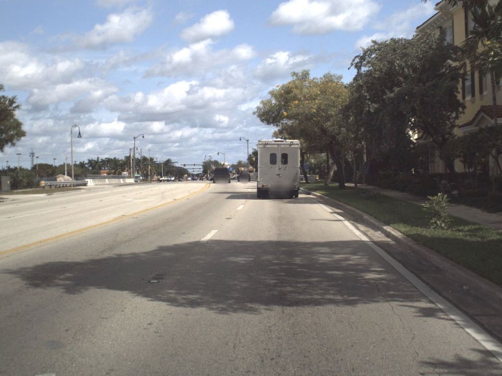 Street-level photo near 2502 N DIXIE HWY 49