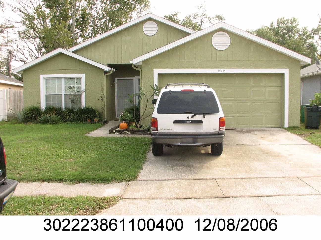 3-bed single family at 939 PONDEROSA PINE CT, Orange County FL — foreclosure auction