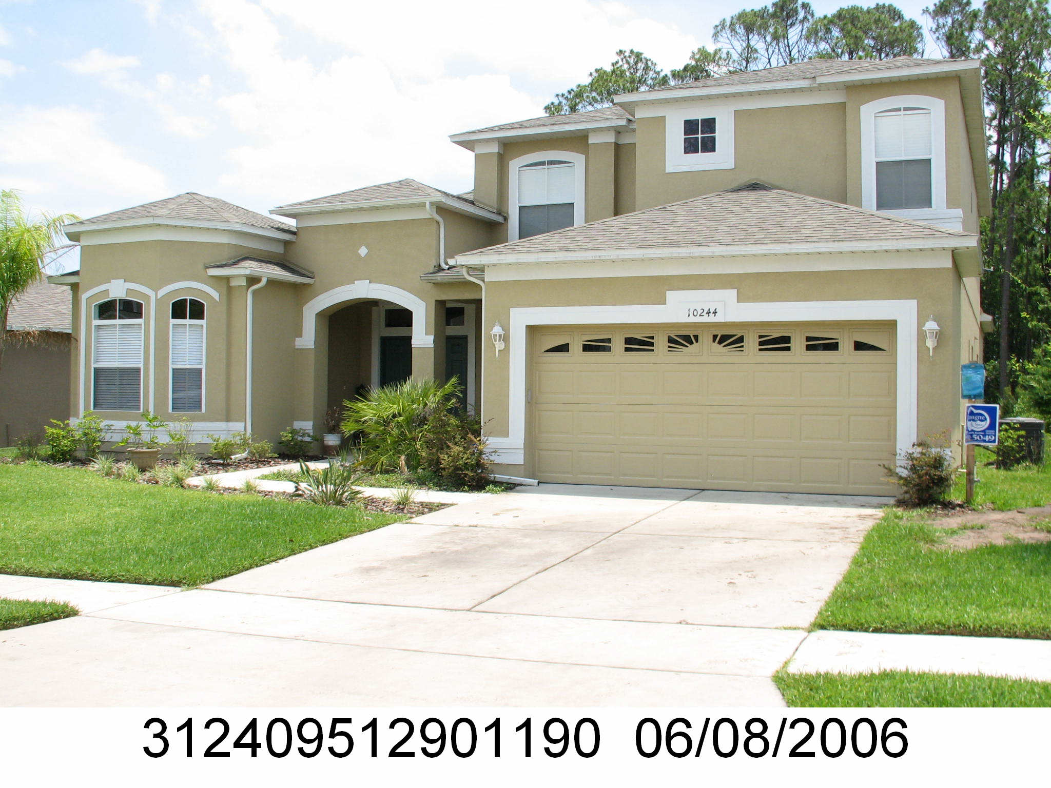 4-bed single family at 10244 SANDY MARSH LN, Orange County FL — foreclosure auction