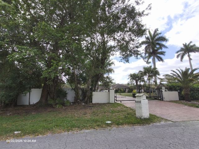 6466 NW 80 TERRACE, PARKLAND FL