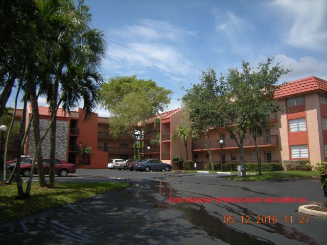1-bed single family at 3080 HOLIDAY SPRINGS BOULEVARD #302, Margate FL — foreclosure auction
