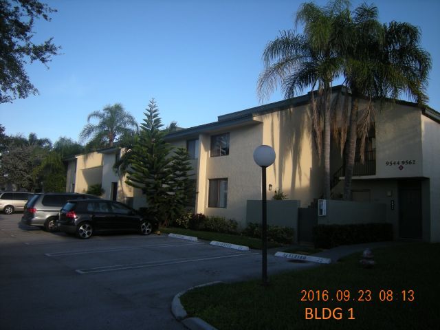 3-bed single family at 9580 SW 1 COURT #10-F, Coral Springs FL — foreclosure auction