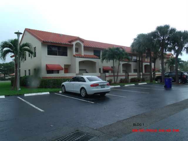 1-bed single family at 101 CONGRESSIONAL WAY, Deerfield Beach FL — foreclosure auction