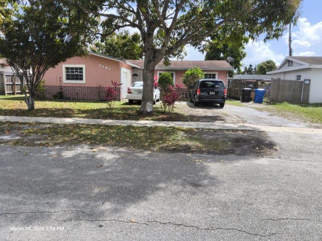 6808 MERION COURT, NORTH LAUDERDALE FL