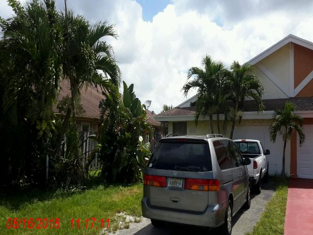3-bed single family at 1313 SW 75 AVENUE, North Lauderdale FL — foreclosure auction