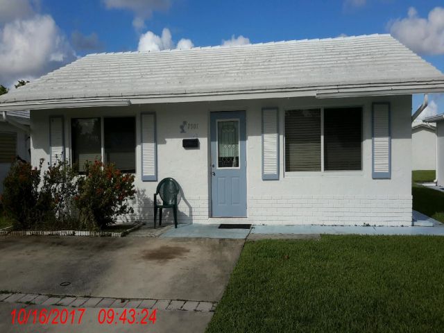 2-bed single family at 7501 NW 70 AVENUE, Tamarac FL — foreclosure auction