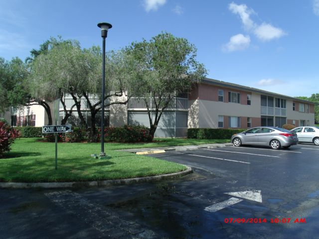 2-bed single family at 7245 S DEVON DRIVE #112, Tamarac FL — foreclosure auction