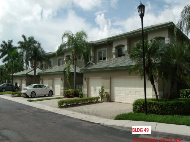 2-bed single family at 7983 EXETER BOULEVARD E #103, Tamarac FL — foreclosure auction