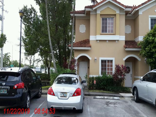 2-bed single family at 8800 RIVERSIDE STREET, Tamarac FL — foreclosure auction