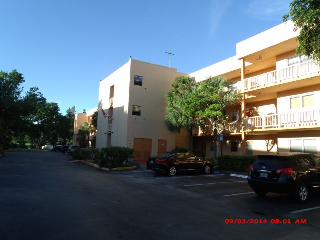 8390 LAGOS DE CAMPO BOULEVARD #209, Tamarac FL