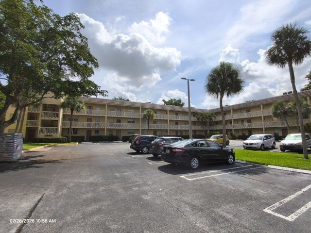 5940 NW 64 AVENUE #105, TAMARAC FL