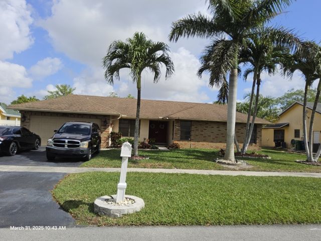 4-bed single family at 8001 NW 53 COURT, Lauderhill FL — foreclosure auction