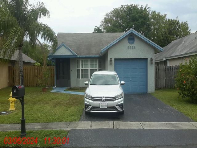 3-bed single family at 9925 NW 45 STREET, Sunrise FL — foreclosure auction