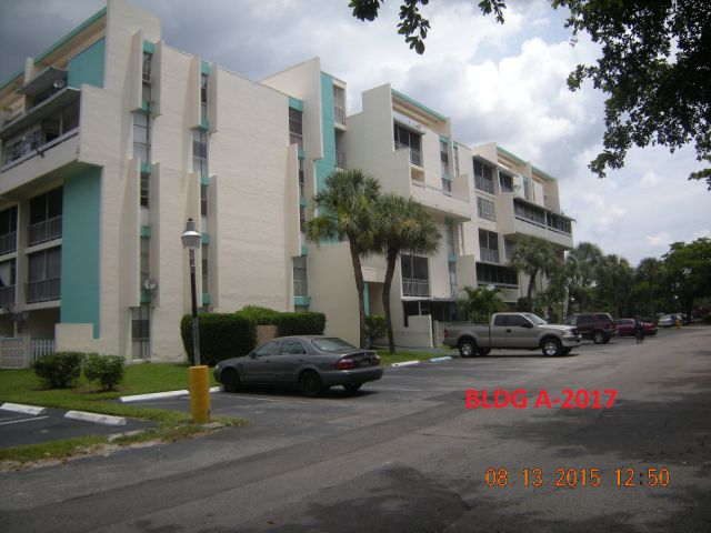 2-bed single family at 2061 NW 46 AVENUE #101G, Lauderhill FL — foreclosure auction