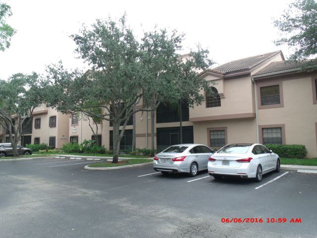 2-bed single family at 10661 NW 14 STREET #243, Plantation FL — foreclosure auction