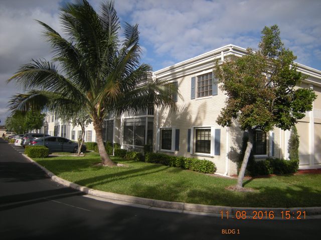 2-bed single family at 130 CYPRESS CLUB DRIVE #309, Pompano Beach FL — foreclosure auction