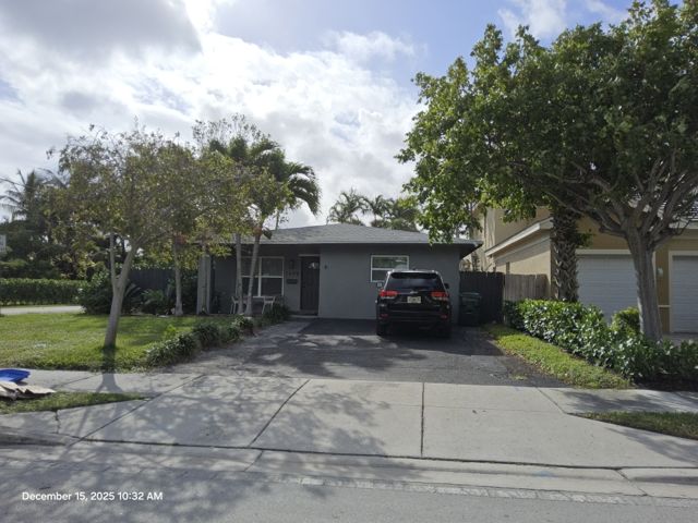 2-bed single family at 1498 NE 38 STREET, Oakland Park FL — foreclosure auction