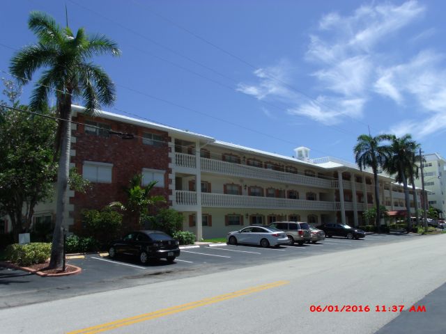 1-bed single family at 3051 NE 47 COURT #308, Fort Lauderdale FL — foreclosure auction