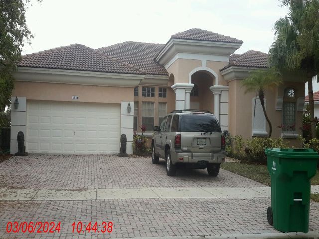 5-bed single family at 3421 SW 195 AVENUE, Miramar FL — foreclosure auction
