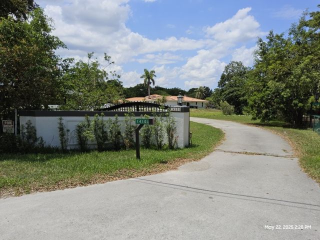 Single family at 14101 LURAY ROAD, Southwest Ranches FL — foreclosure auction