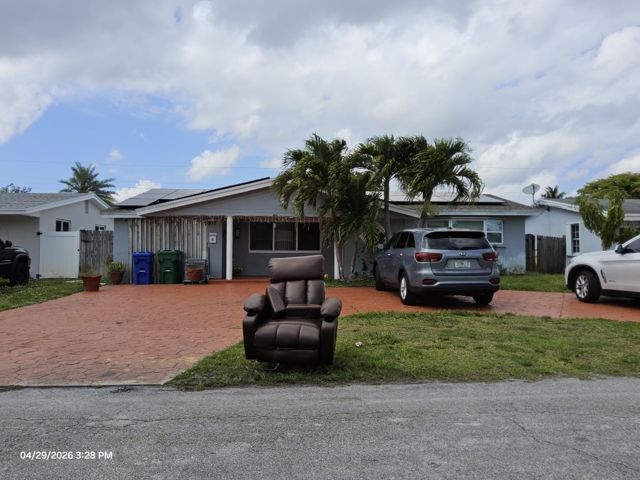 3-bed single family at 7917 SHALIMAR STREET, Miramar FL — foreclosure auction