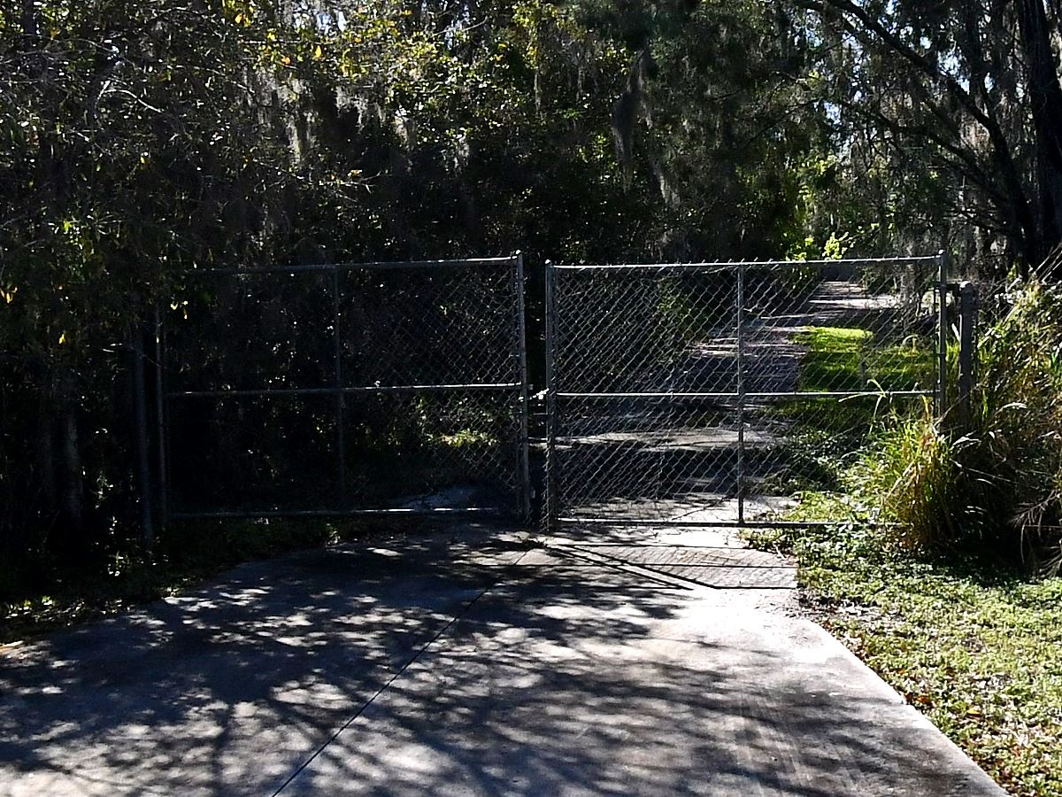 5-bed single family at 2140 DESOTO RD, Sarasota County FL — foreclosure auction