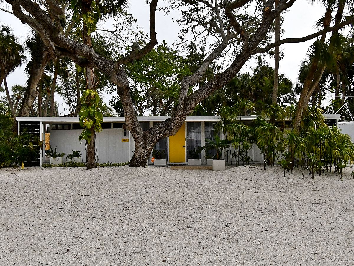4901 COMMONWEALTH DR, Sarasota FL