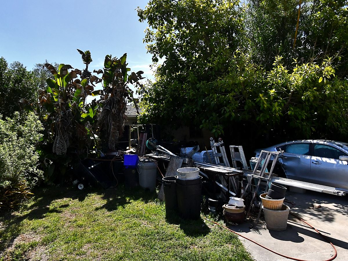 2-bed single family at 421 CALBIRA AVE, Sarasota County FL — foreclosure auction
