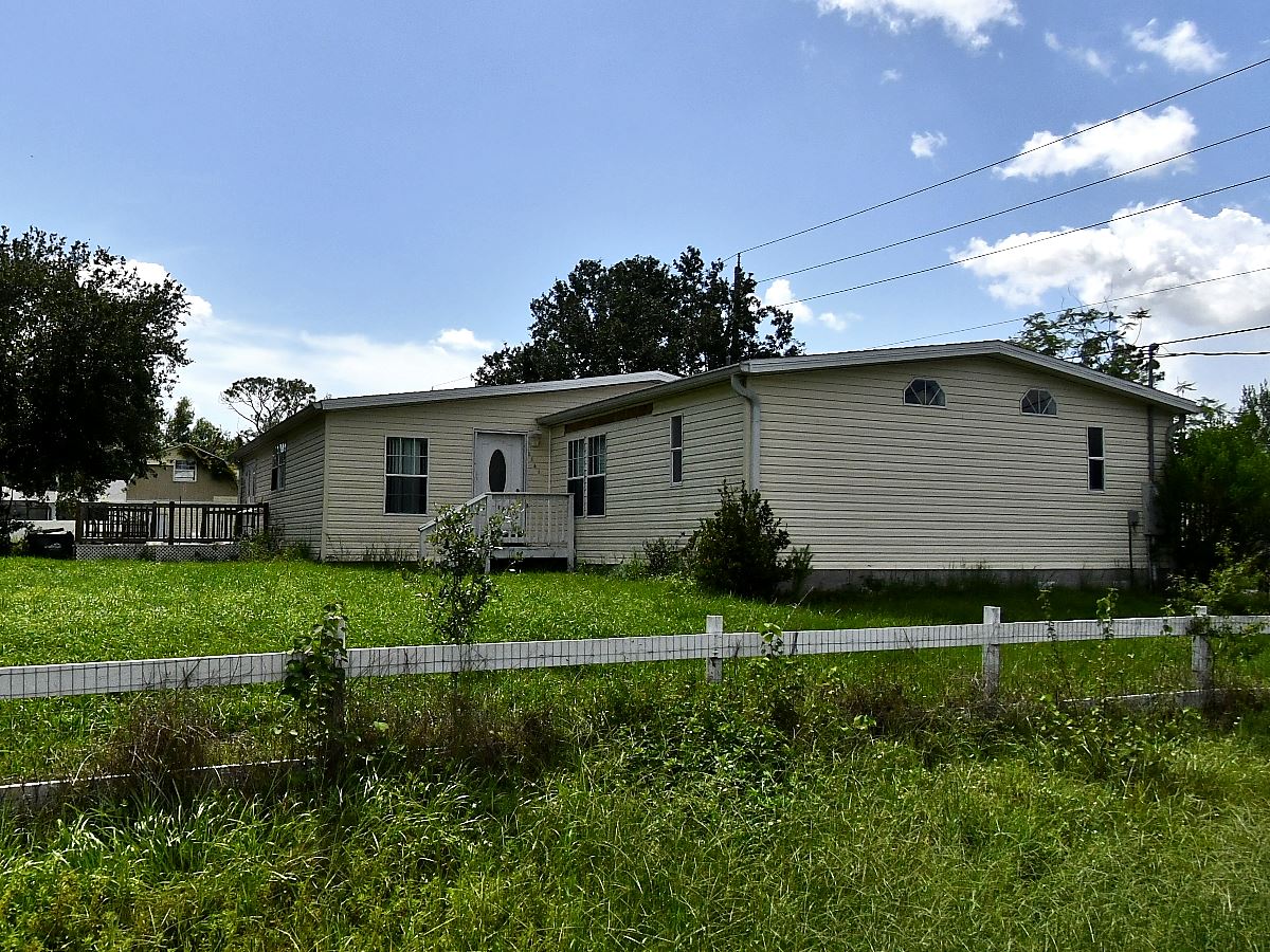 4-bed single family at 5981 GALAMBOS ST, Sarasota County FL — foreclosure auction