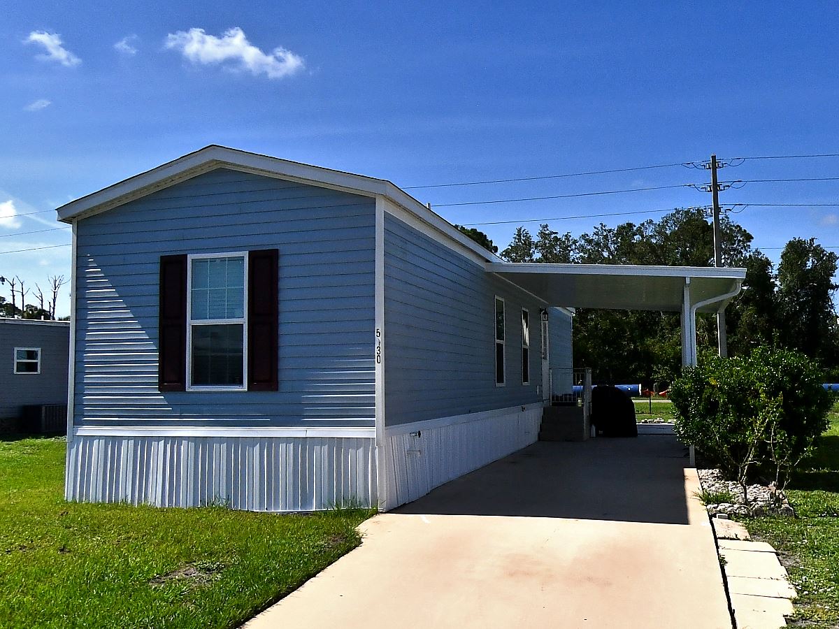 3-bed single family at 5130 PALENA BLVD, Sarasota County FL — foreclosure auction