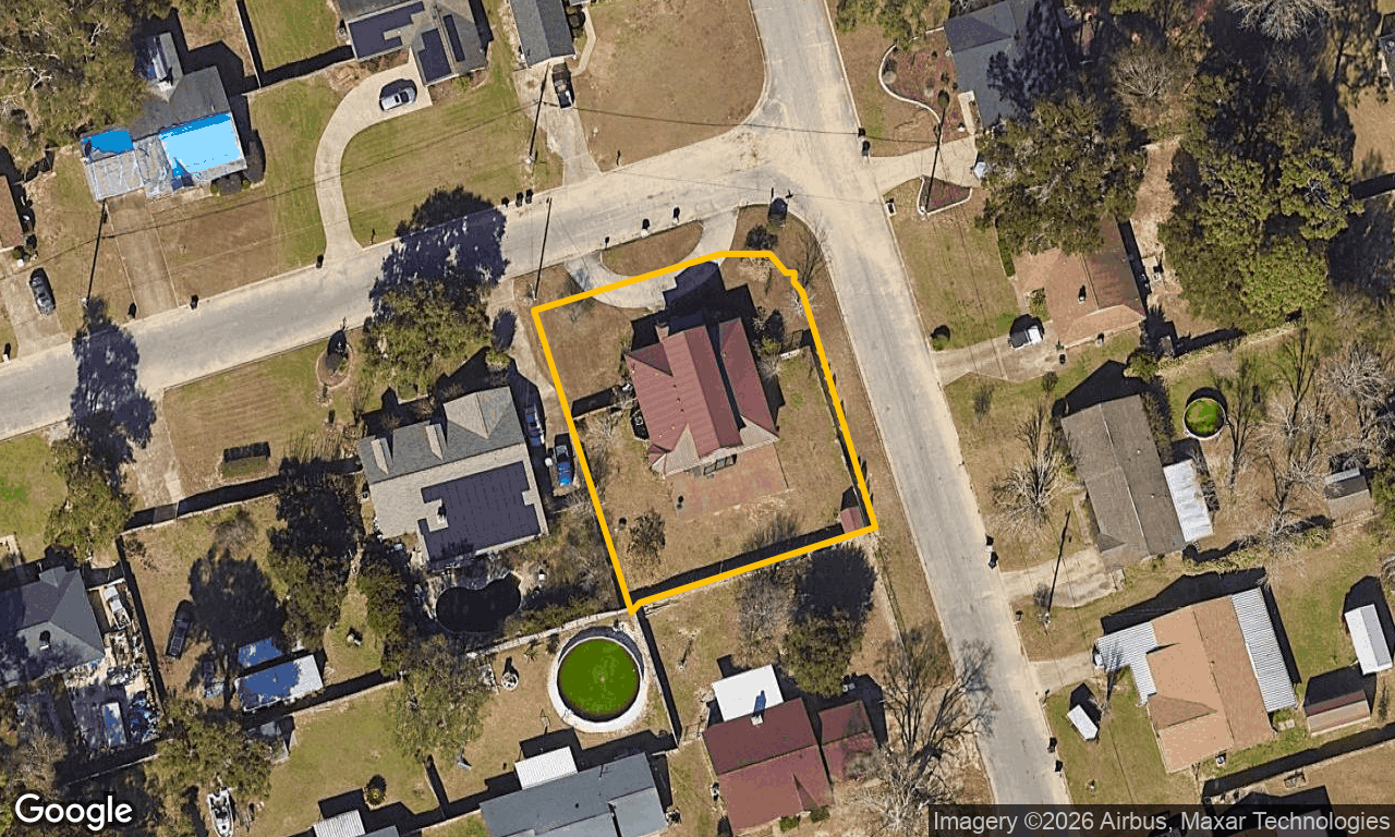 Single family at 2301 WINDSTONE DR, Pensacola FL — foreclosure auction
