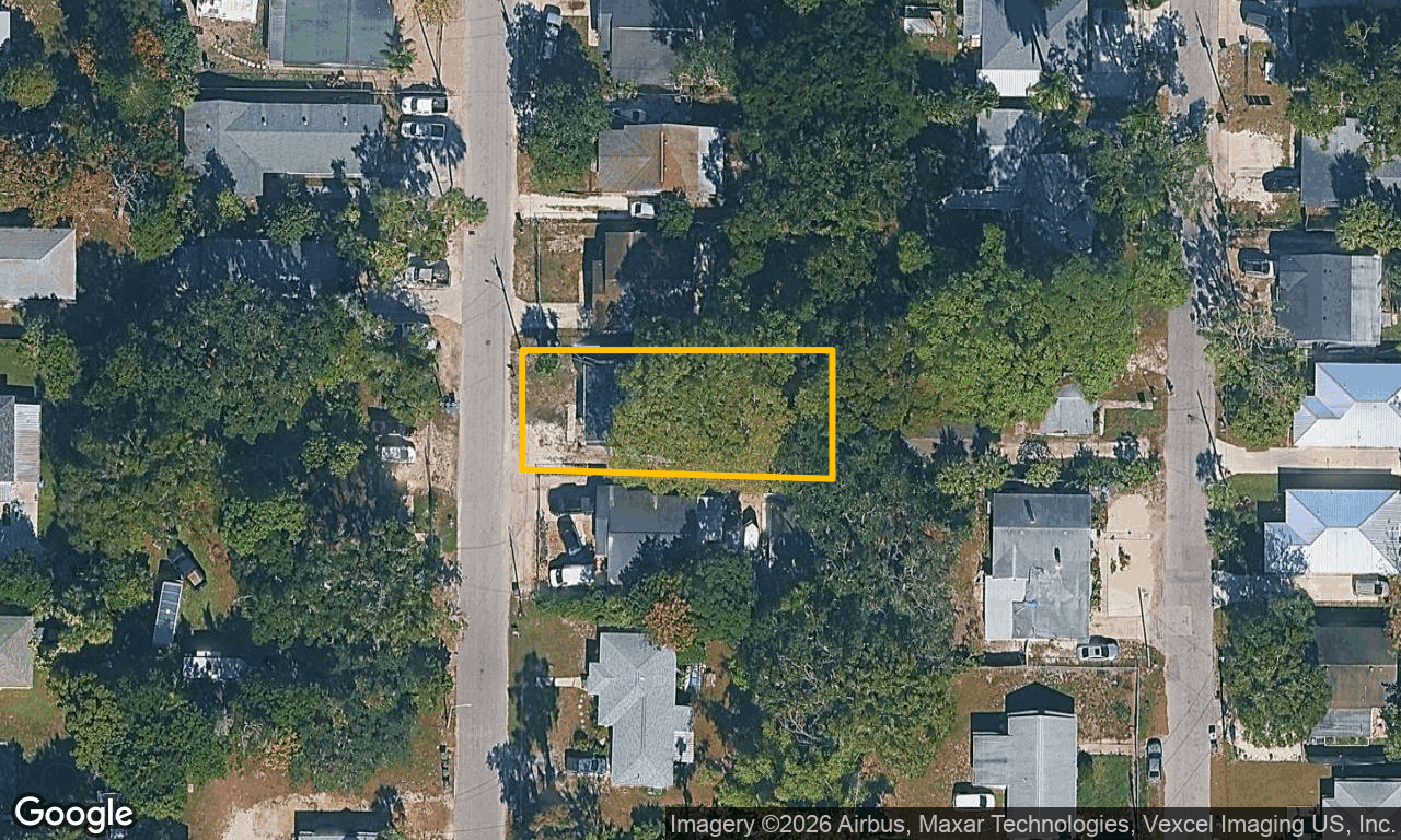 2-bed single family at 2207 12TH ST W, Manatee County FL — foreclosure auction