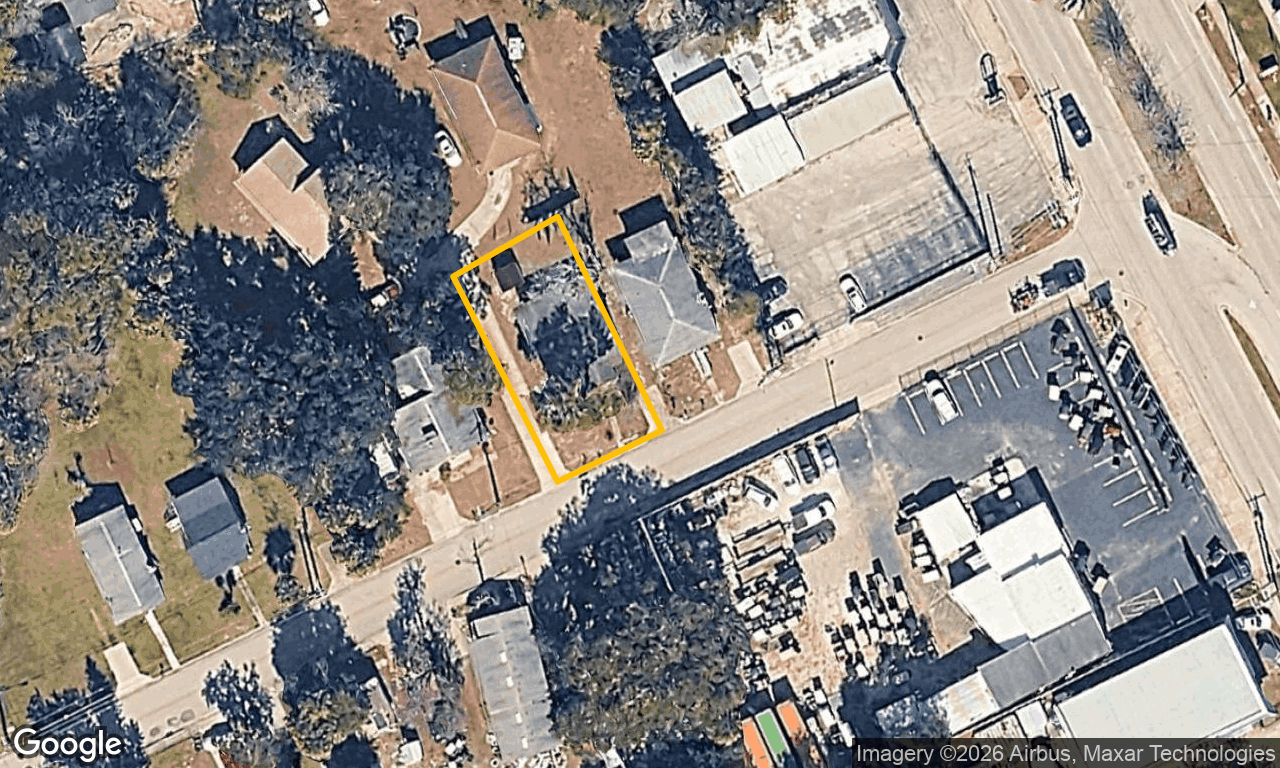 2-bed single family at 263 LINCOLN AVE, Volusia County FL — foreclosure auction
