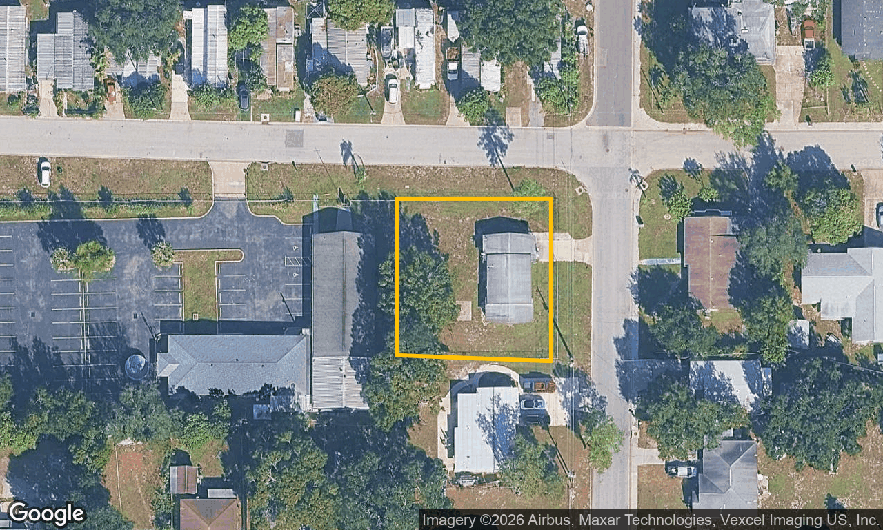 2-bed single family at 802 23RD ST E, Manatee County FL — foreclosure auction
