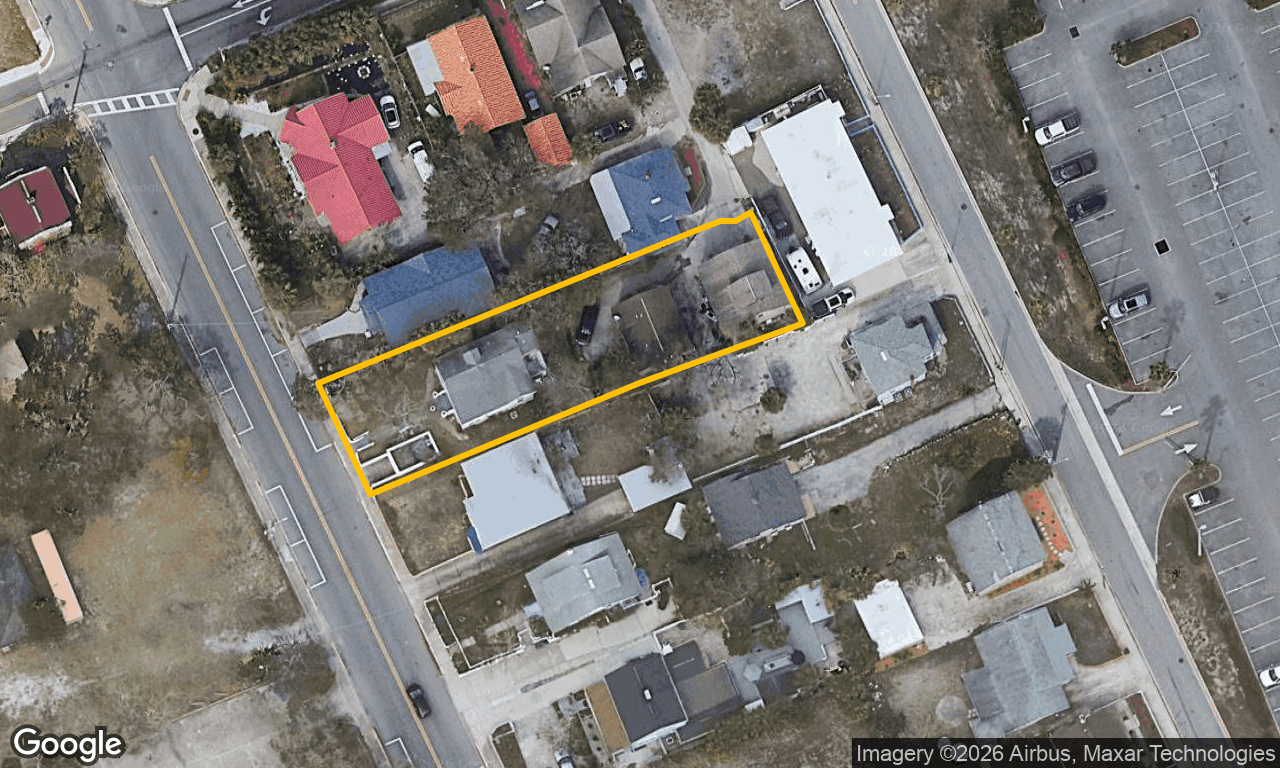3-bed single family at 132 N PENINSULA DR, Volusia County FL — foreclosure auction