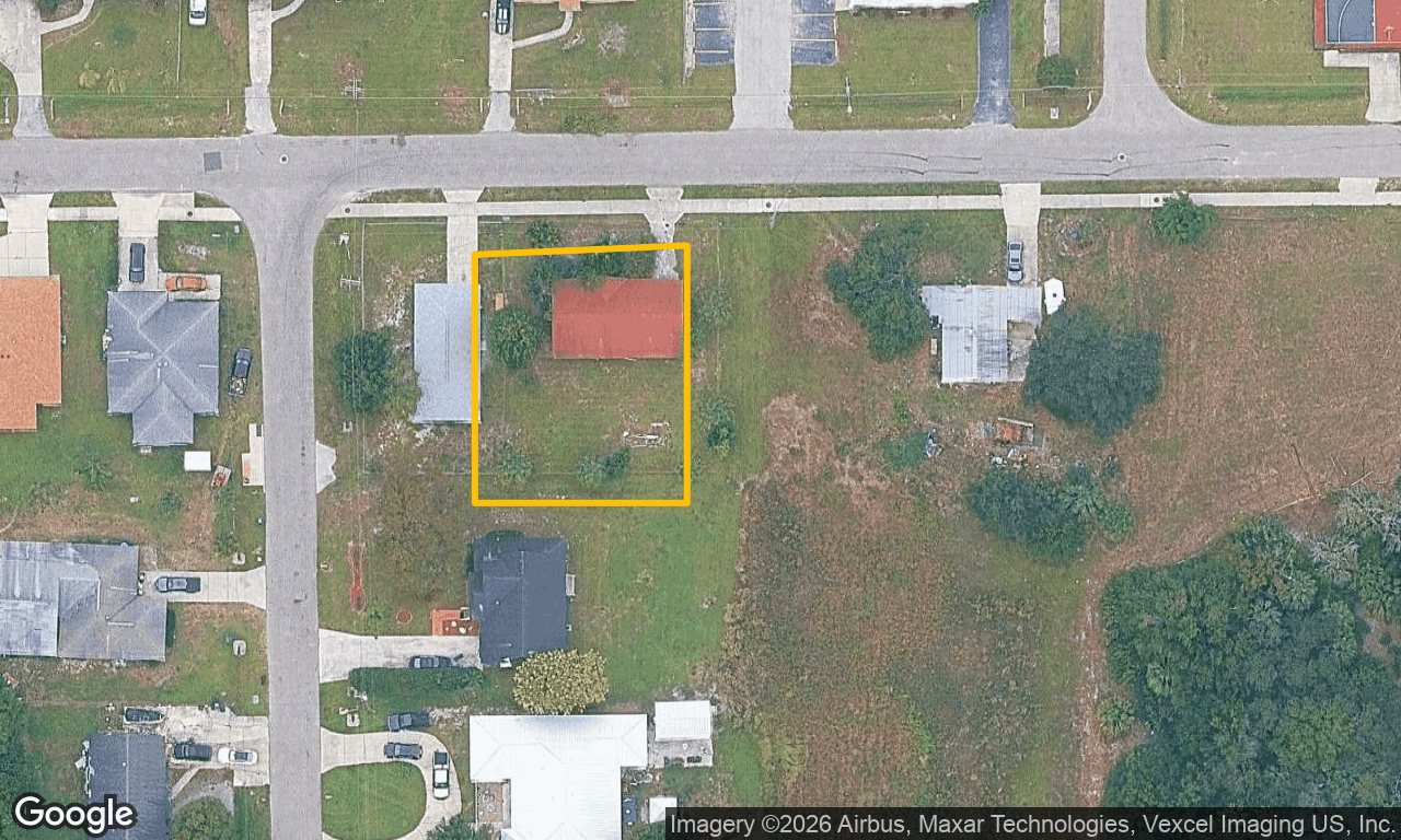 3-bed single family at 707 29TH ST E, Manatee County FL — foreclosure auction